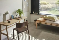 Hübsch Stolar-Oblique Matstol,