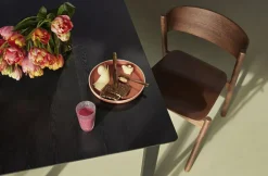 Hübsch Stolar-Oblique Matstol,