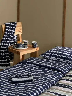 Marimekko Tekoppar|Kaffekoppar-Oiva/Siirtolapuutarha Mugg 25 cl, Mörkblå / Vit