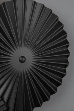 Omega Vägglampa, Mud