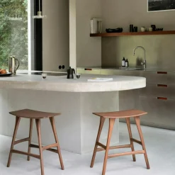 Ethnicraft Barstolar & Barpallar-Osso Barpall 65 cm, Svartbetsad Ek