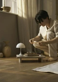 Louis Poulsen Portabla Lampor|Portabla Lampor-Panthella 160 Bordslampa Portabel V3, Opalvit