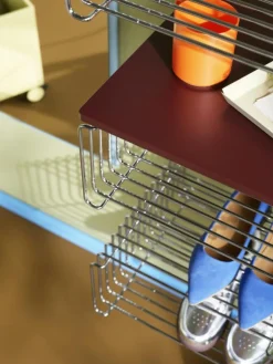 Montana Vägghyllor|Modulära Hyllsystem-Panton Wire top panel 07-Black Red