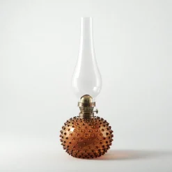 Paris Oljelampa, Amber