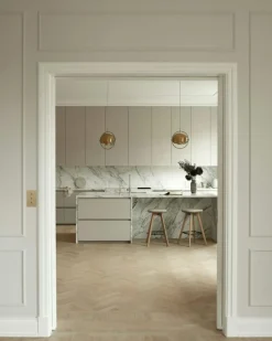 Brdr. Krüger Barstolar & Barpallar-Pauline Barstol 75 cm, Oljad Ek / Läder Almond