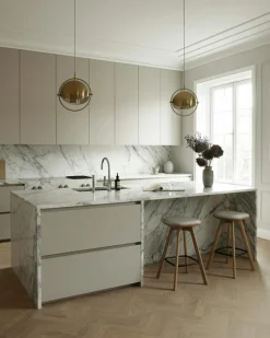 Brdr. Krüger Barstolar & Barpallar-Pauline Barstol 75 cm, Oljad Ek / Läder Almond