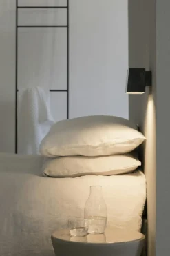 Pawn Sidobord Stoneware, Svart