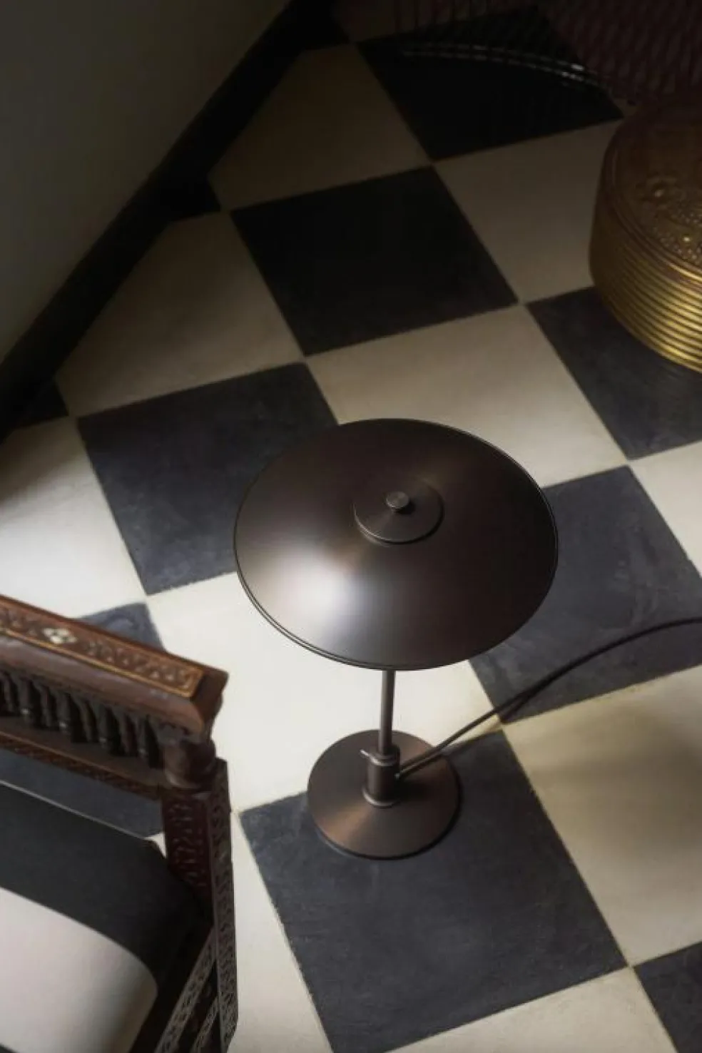 PH 3/2 Bordslampa, Aged Brass / Opalglas