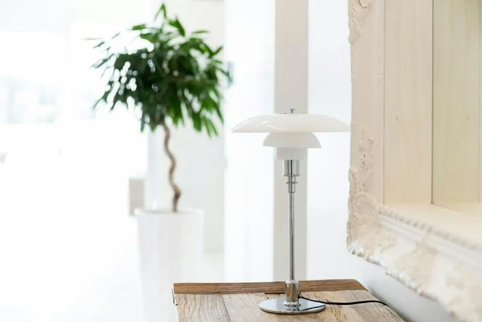 PH 3/2 Bordslampa, Aged Brass / Opalglas