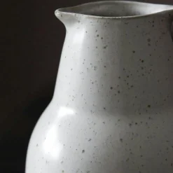 Pion Karaff 12 cm, Vit / Grå