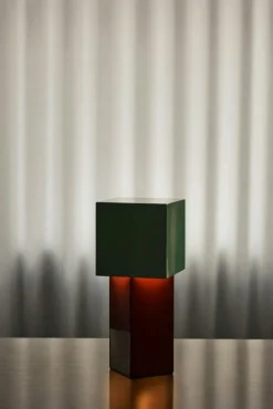 &Tradition Portabla Lampor|Portabla Lampor-Pivot ATD7 Portabel Bordslampa, Rusty Red/Mint