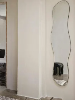 Ferm Living Väggspeglar-Pond Spegel 164,8x40 cm, Dark Chrome