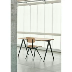 HAY Skrivbord-Pyramid Desk 01 140X75, Black Frame/Smoked