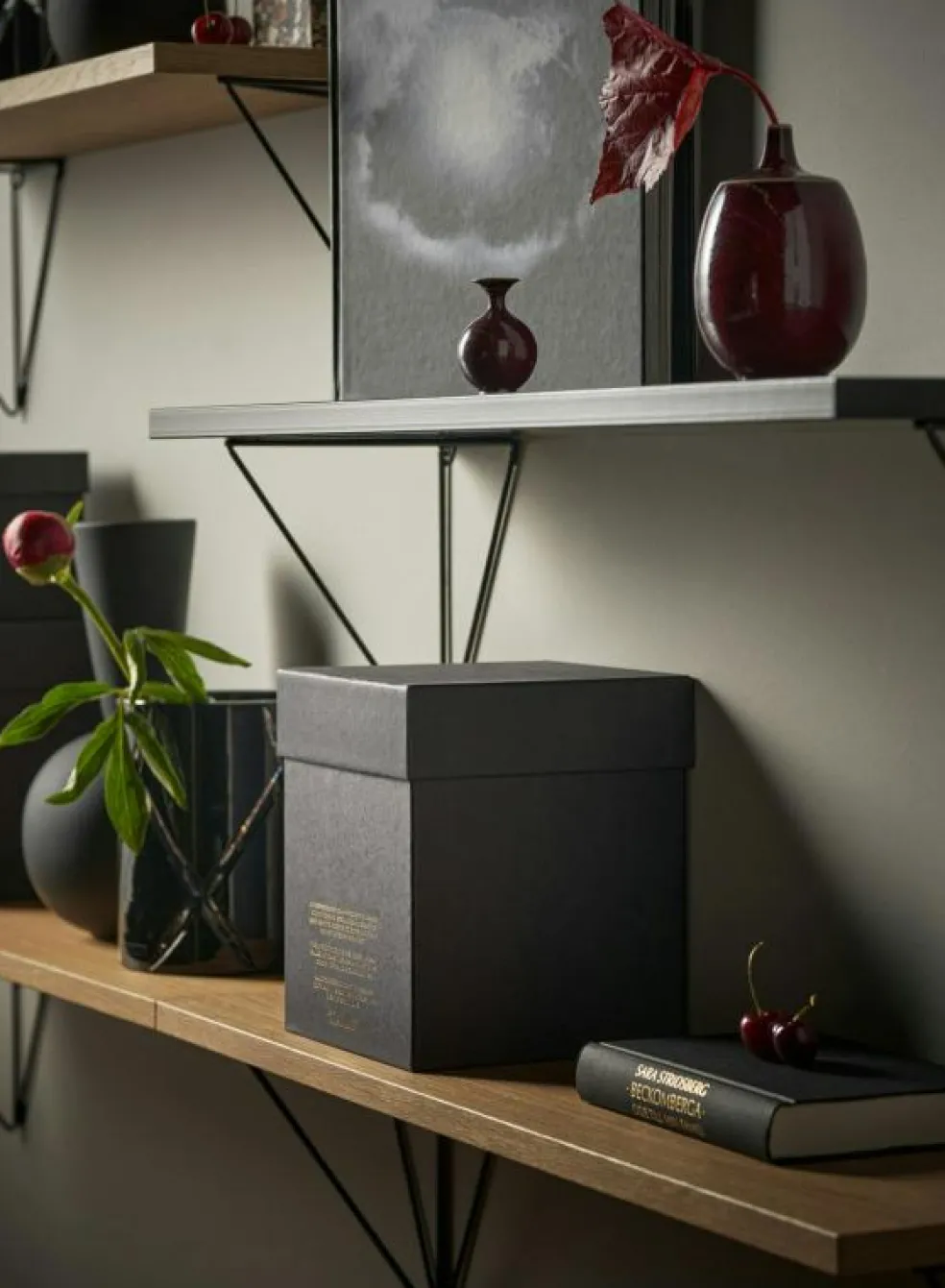 Pythagoras Hyllplan Large, Svart