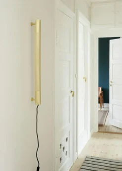 Radent Vägglampa 700 mm, Mässing