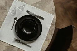 Ready Stol, Mörkbetsad Ek