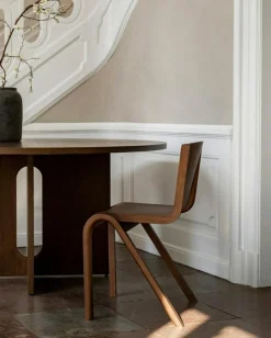 Ready Stol, Mörkbetsad Ek