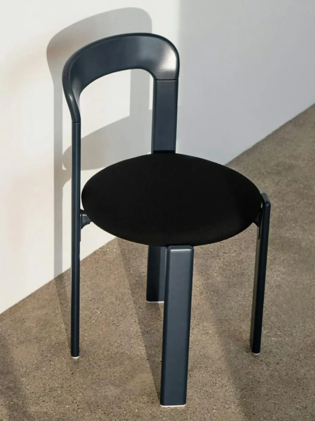 HAY Stolar-Rey Stol, Grape Red