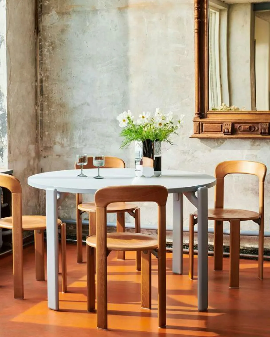 HAY Stolar-Rey Stol, Grape Red