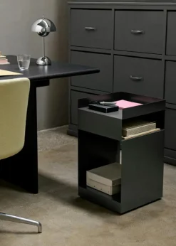 &Tradition Rullvagnar Och Serveringsvagnar-Rotate SC73 Serveringsvagn, Merlot