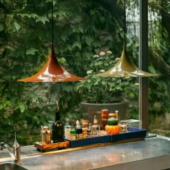 GUBI Pendellampor-Semi Pendel Ø 47 cm, Mässing