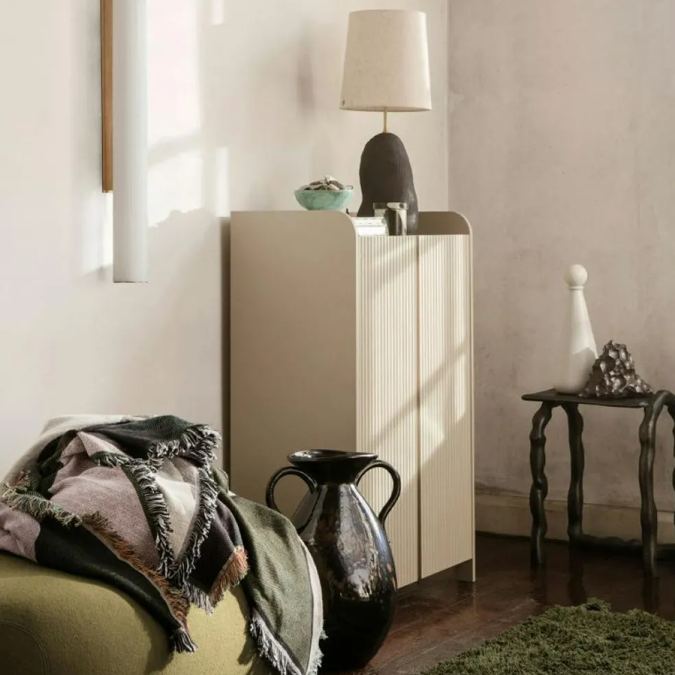 Sill Cupboard - Low - Dark Stained Oak