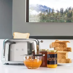 Smeg Brödrost 2 skivor, Cream