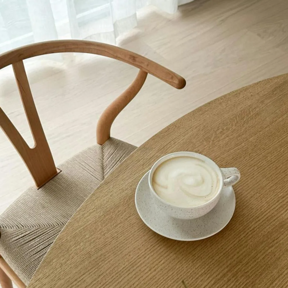 Social Matbord Naturlig Ek, 130 cm