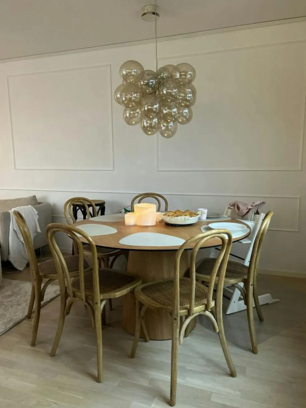 Social Matbord Naturlig Ek, 130 cm