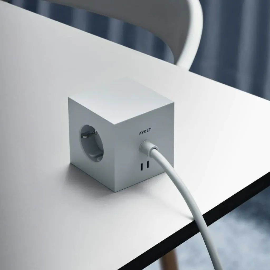 Avolt Lampsladdar & Lampupphängning-Square 1 Grenuttag Med USB-C / Magnet 3 m, Gotland Grey