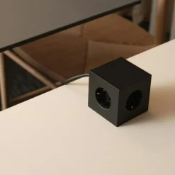 Avolt Lampsladdar & Lampupphängning-Square 1 Grenuttag Med USB-C / Magnet 3 m, Gotland Grey