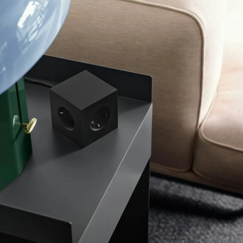 Avolt Lampsladdar & Lampupphängning-Square 1 Grenuttag Med USB-C / Magnet 3 m, Gotland Grey