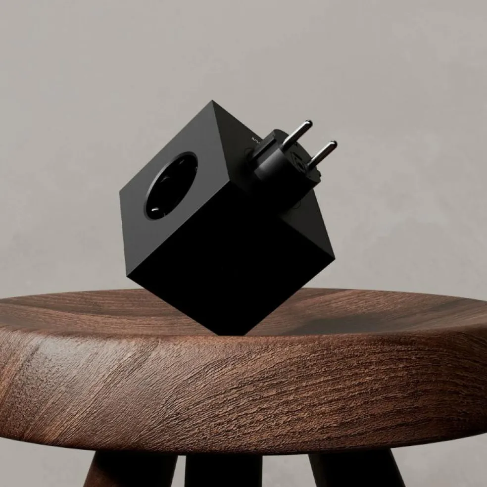 Square 2 Uttagsförlängare Med USB-C / Magnet, Beige