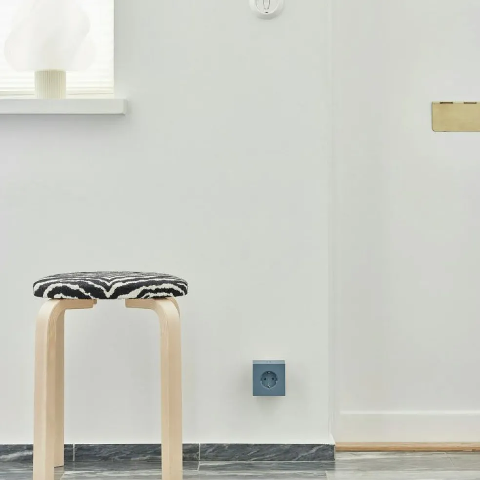 Square 2 Uttagsförlängare Med USB-C / Magnet, Beige