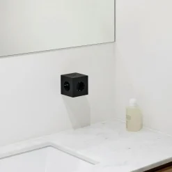 Square 2 Uttagsförlängare Med USB-C / Magnet, Beige