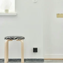 Square 2 Uttagsförlängare Med USB-C / Magnet, Beige