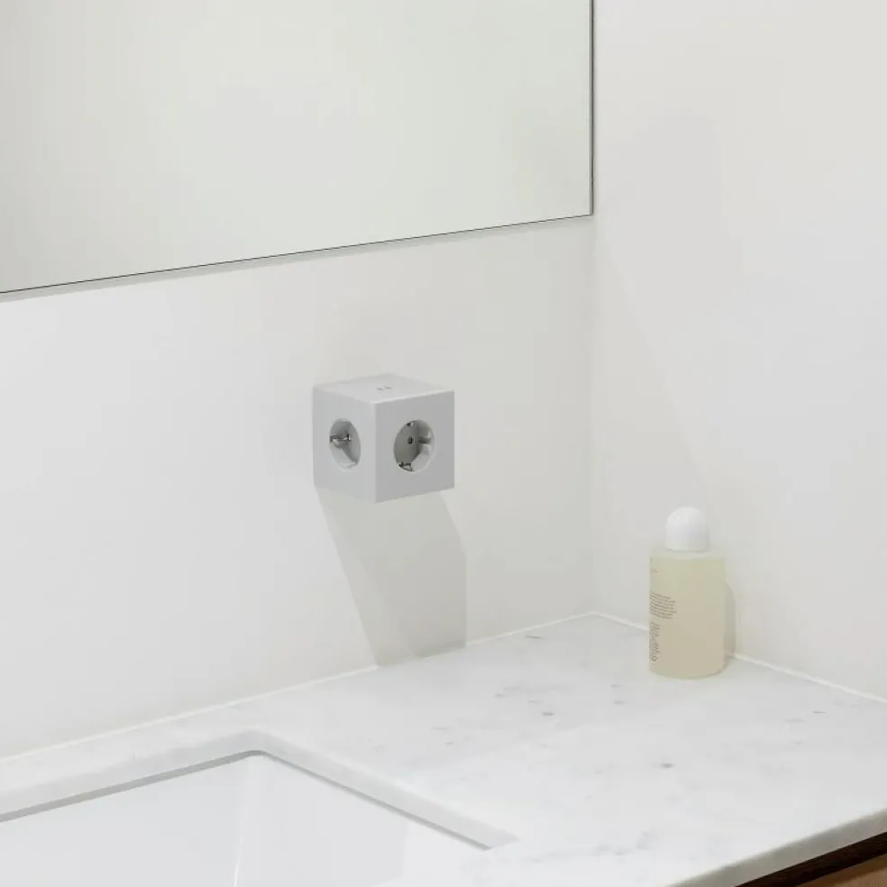 Square 2 Uttagsförlängare Med USB-C / Magnet, Beige