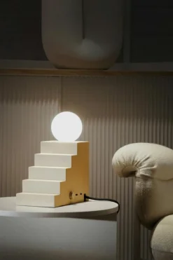 Stair Bordslampa, Beige