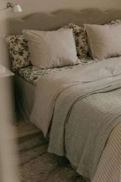 Stripe Mauve Påslakan, 220x220 cm