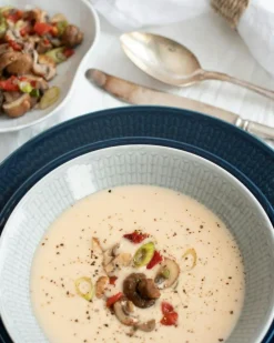 Swedish Grace Djup Tallrik 19 cm, Snö (Vit)