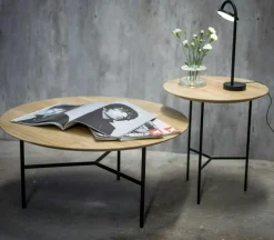 Tribeca Soffbord 80 cm, Såpad Rustik Ek/Svarta Ben