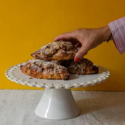 Potteryjo Kakfat, Tårtfat & Kupor-Tulipa Tårtfat 30 cm, Umbra