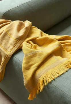 Untitled AP10 Filt 150x210 cm, Desert Yellow