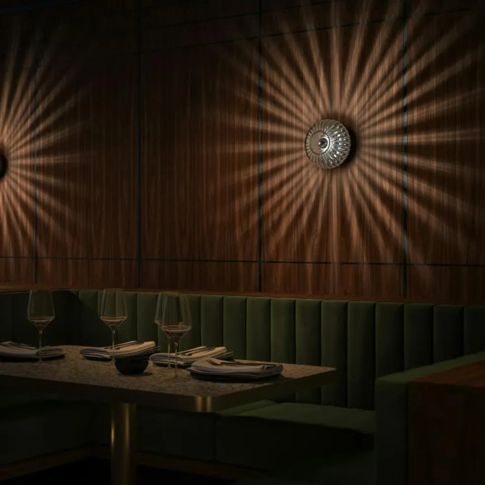 Urc 26 Vägglampa, Amber