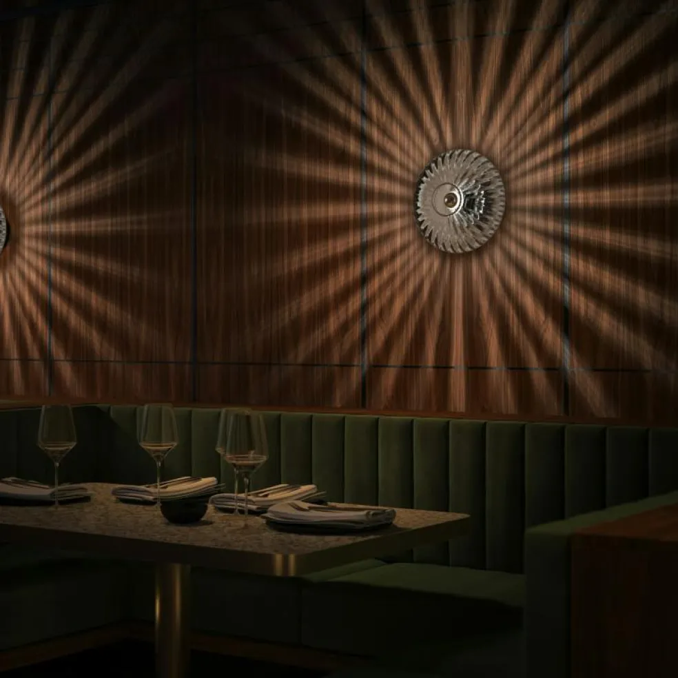 Urc 26 Vägglampa, Amber