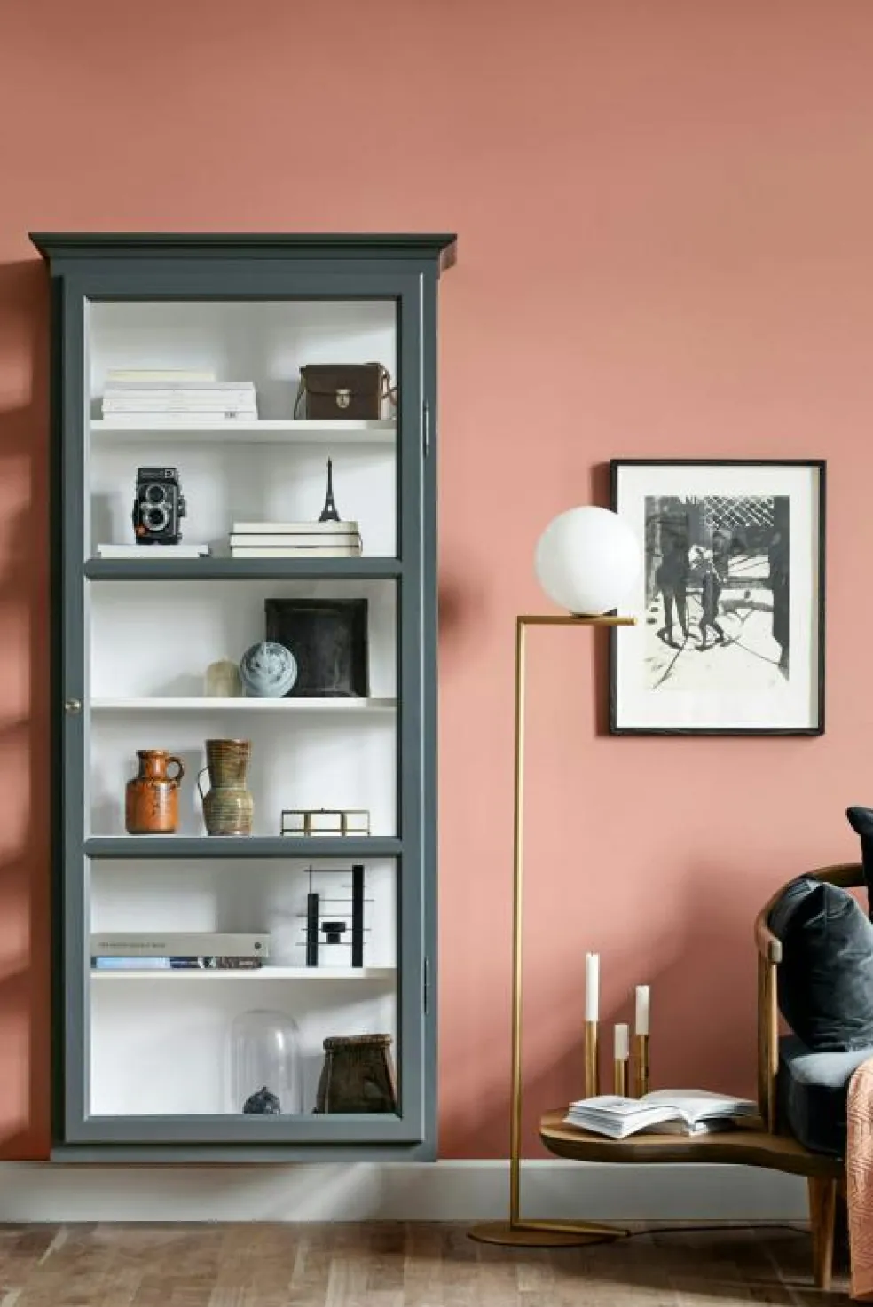 V4 Vitrinskåp, Anthracite