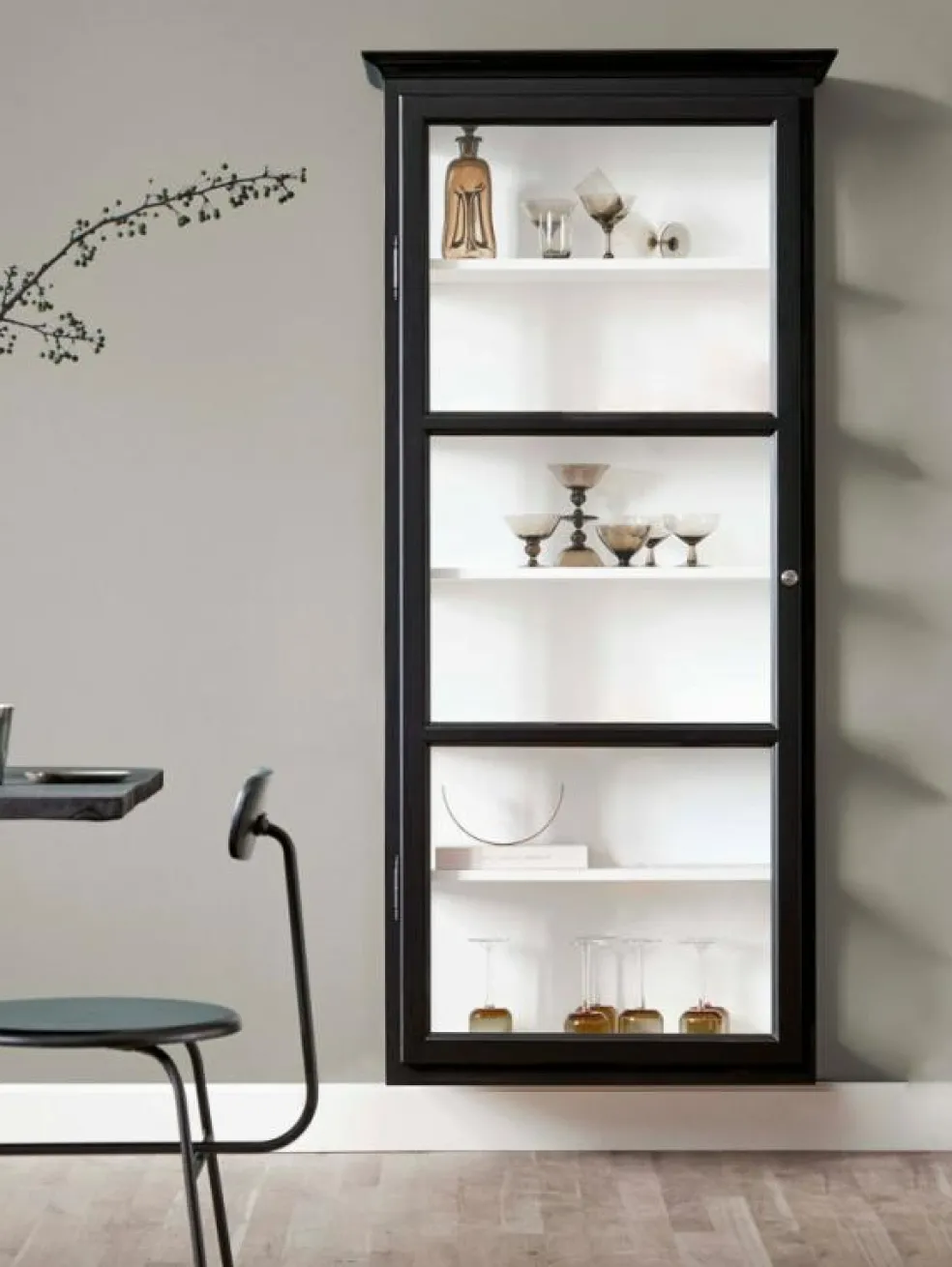 V4 Vitrinskåp, Anthracite