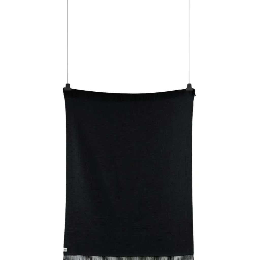 Røros Tweed Plädar & Filtar-Vega Pläd 150x210 cm, Svart