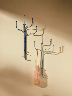 Väggklädhängare, Blå