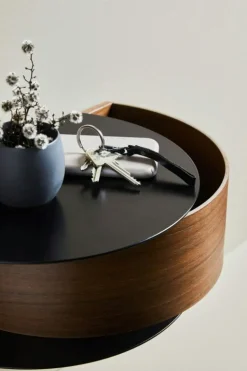 Wallie Hylla, Svart / Svart Ek